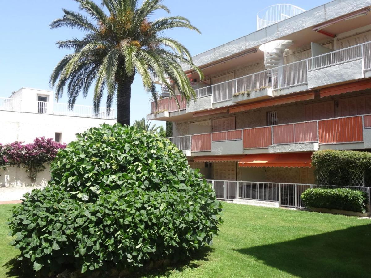 Apartment Les Patios-7 By Interhome سان تروبيه المظهر الخارجي الصورة